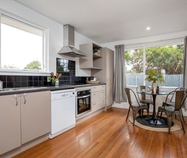 Pet Friendly Home - Photo 2