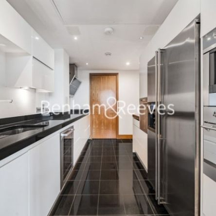 3 Bedroom flat to rent in Winchester Road, Hampstead, NW3 - Photo 1