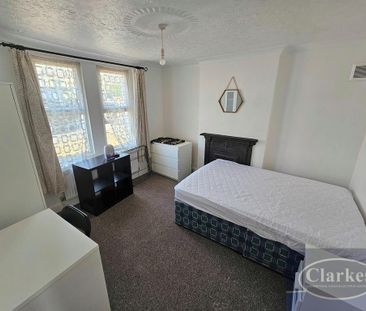 5 bedroom detached house to rent - Photo 5