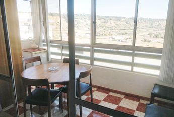 Apartamento T3 na Costa da Caparica semi-mobilado