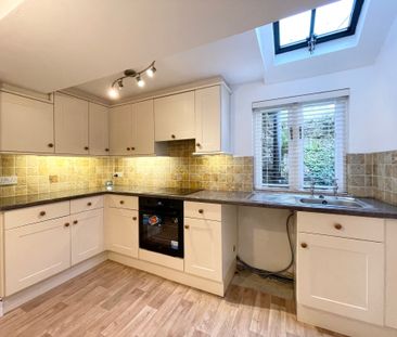 2 bedroom terraced house to rent - Photo 4