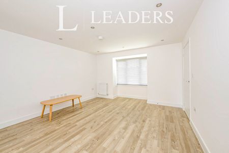 4 bedroom detached to rent Longhorn Close, Northstowe - Photo 4