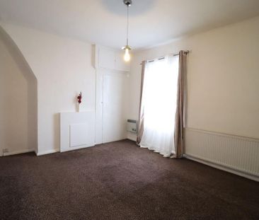 3 bedroom end of terrace house to rent - Photo 6