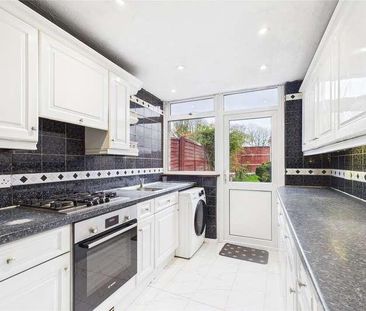 Winscombe, Bracknell, Berkshire, RG12 - Photo 1