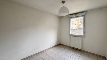 Location Appartement 2 pièces 46m² - Photo 2