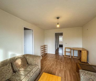 2 bedroom block of apartments to rent - Photo 3