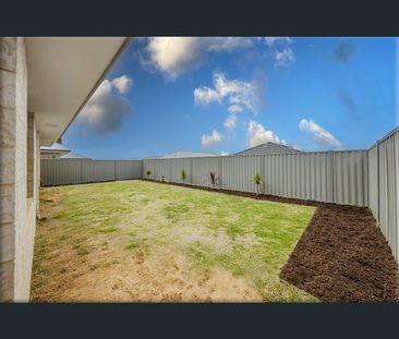 292 Landbeach Boulevard, Alkimos, WA 6038 - Photo 5