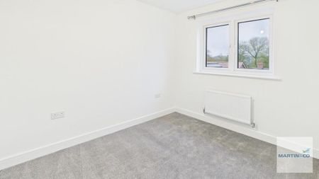 3 bedroom semi-detached house to rent - Photo 5