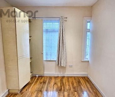 4 bedroom terraced house to rent - Photo 4