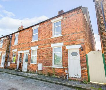 2 bedroom terraced house to rent - Photo 2