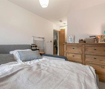 St. Mary's Road, Surbiton, KT6 - Photo 6