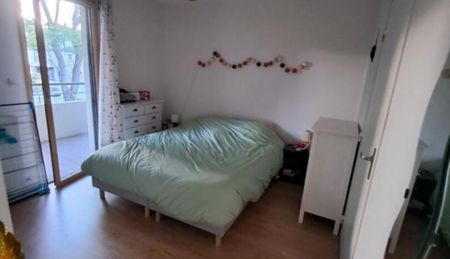 À louer Appartement T2 récent avec balcon et box à Saint-Malo, secteur Gare - Photo 4