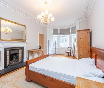 3 bedroom flat to rent - Photo 5