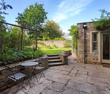 Charming three bedroom cottage - Photo 4