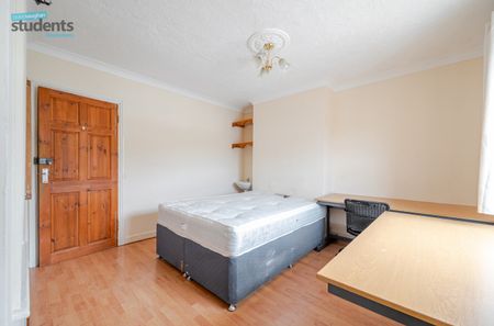 5 bedroom terraced house to rent - Photo 2