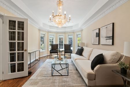 For Lease - 2339 Glengarry Road, Mississauga, Ontario - Photo 2