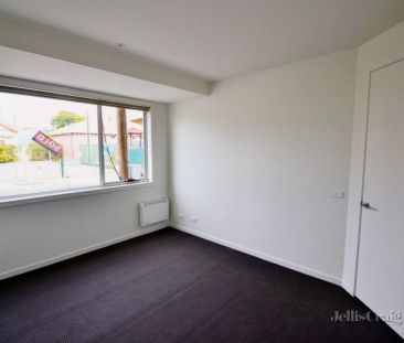 2 Bed, 2 Bath - Photo 2