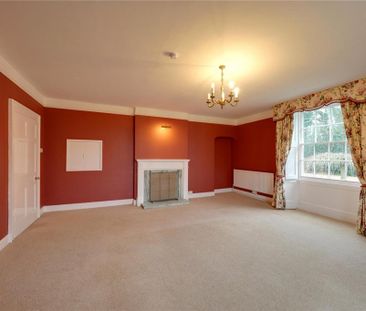 6 bedroom detached house to rent - Photo 2