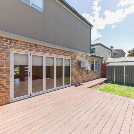 Stylish Townhouse in the Heart of Vermont - Photo 5