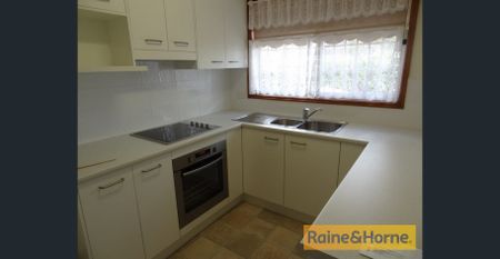 LOCATION LOCATION LOCATION - BETWEEN THE SHOPS AND BEACH - Photo 2