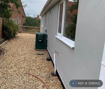 3 bedroom bungalow to rent - Photo 2