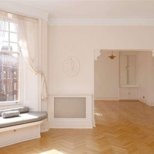 Wynnstay Gardens, Kensington, London, W8 - Photo 1