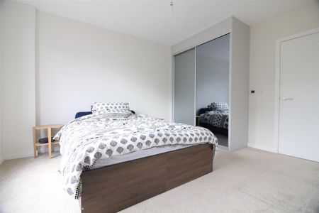 Avenue Road, London - Photo 4