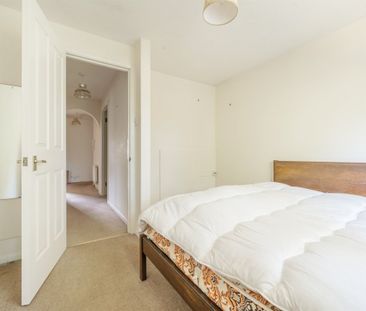 Waverley Road, ENFIELD - Photo 4