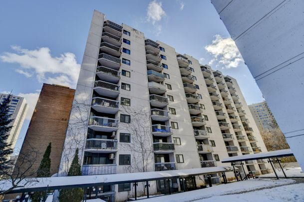3470 Rue Simpson, Montréal (Ville-Marie), QC H3G - Photo 1