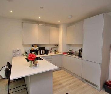 Old Trafford, M17 - Photo 5