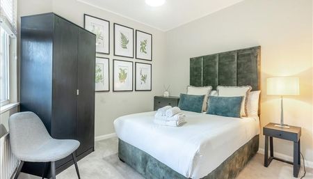 6 bedroom flat to rent - Photo 4