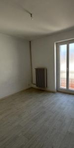 Location Appartement 2 pièces 46m² LE CREUSOT 71200 - Photo 4