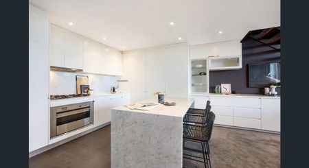 Split-Level Penthouse I Expansive Floorplan I A RARE GEM IN ROSEBERY! - Photo 5