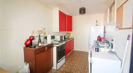 Fully Furnished 5 bedroom Studio - Available for 2026 - Photo 5