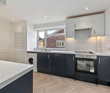 Dunleary Close, TW4 - Photo 5