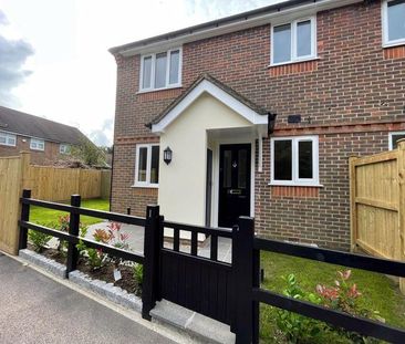 1 bedroom semi-detached house to rent - Photo 5