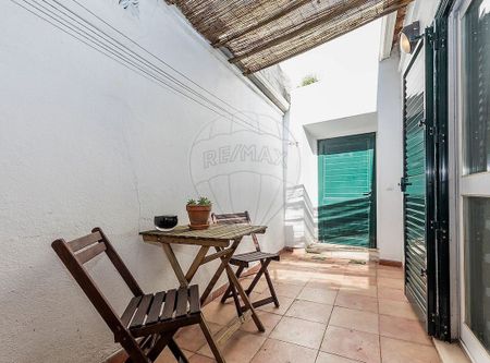 Lisboa, Lisbon 1300 - Photo 4