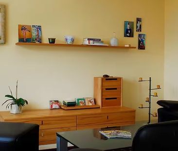 2½ Zimmer-Wohnung in Brent (VD), möbliert, auf Zeit - Photo 2
