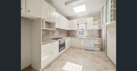 28 Neirbo Avenue, Hurstville, NSW 2220 - Photo 3