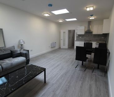 2 bedroom terraced house to rent - Photo 2
