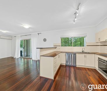 Spacious and stunning family home - perfect for entertaining and gr... - Photo 4