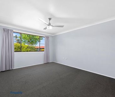3 Bedroom Family Home with Outdoor Patio! - Photo 1