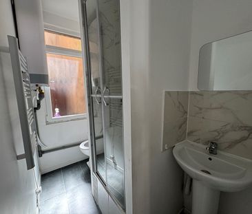 Location Appartement 1 pièce 17m² - Photo 3