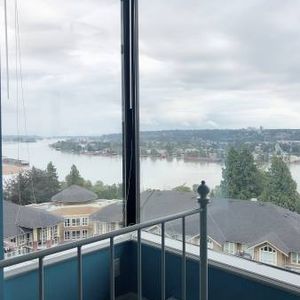 Great view! 1 bedroom new west Near Douglas college SFU - Photo 2