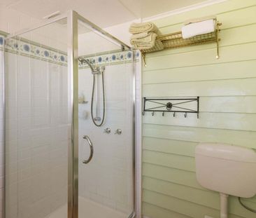 Character Filled Home in Prime Dromana Pocket - just a short stroll... - Photo 5