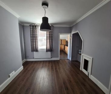 2 bedroom terraced house to rent - Photo 6