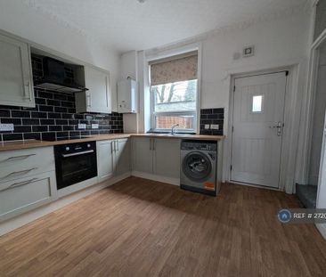 2 bedroom terraced house to rent - Photo 3