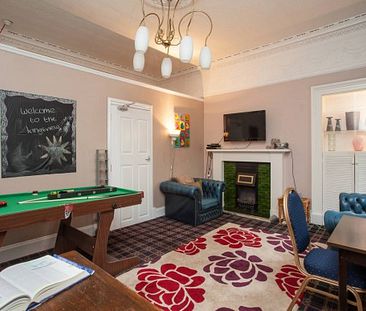Lovely city centre house with 8 en-suite bedrooms & a 2 bedroom flat - Photo 5