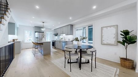 For Lease - 914 Broadview Avenue, Toronto, Ontario - Photo 5