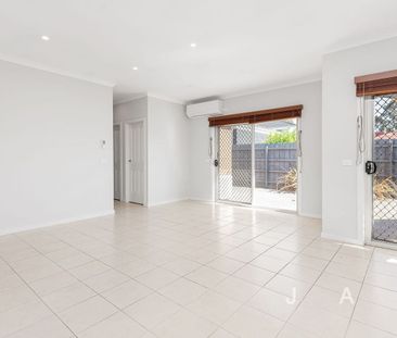 Convenient Living in the Heart! - Photo 3